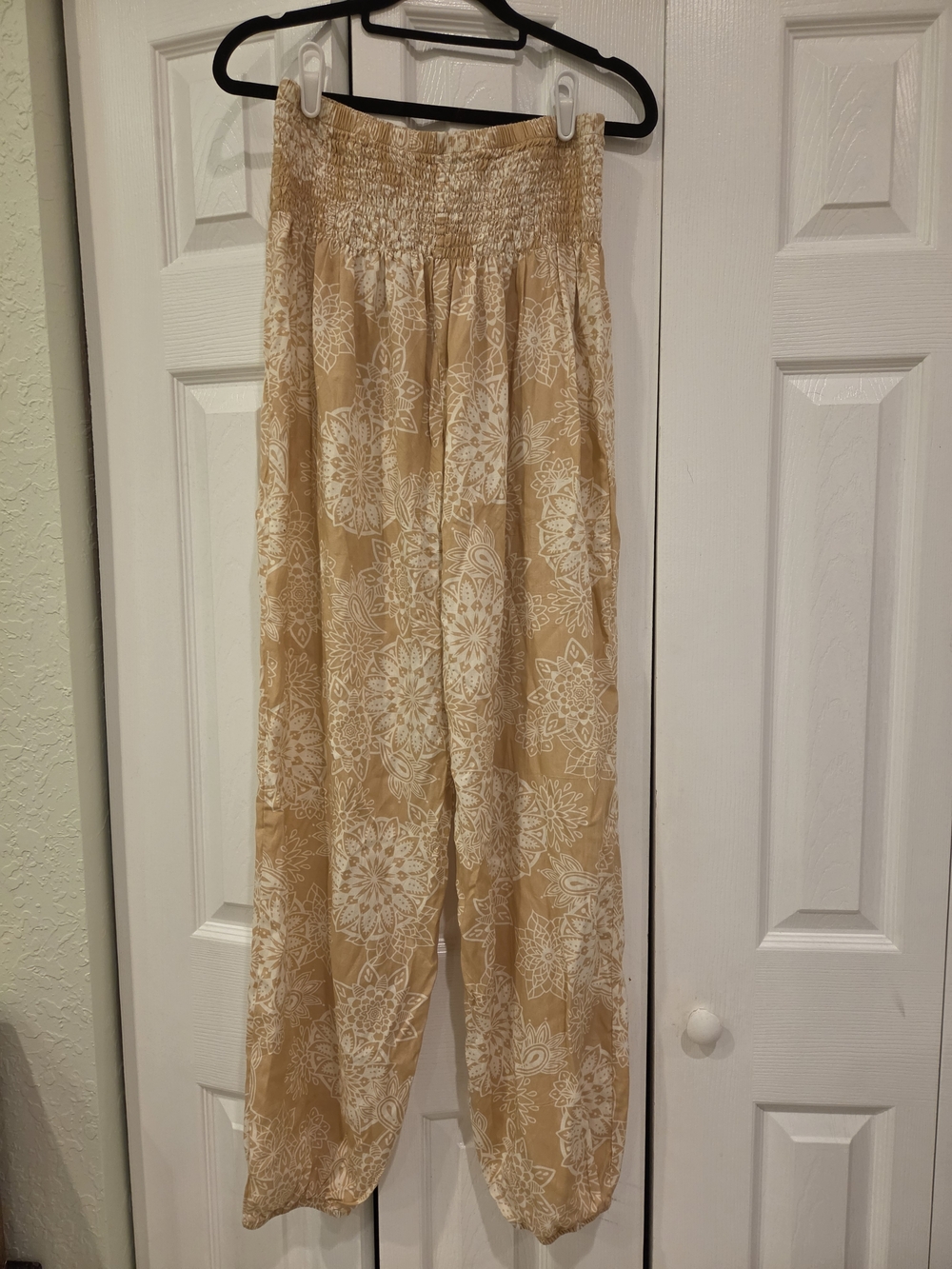 Lotus and Luna Havana Harem Pants - Picture 3 of 6